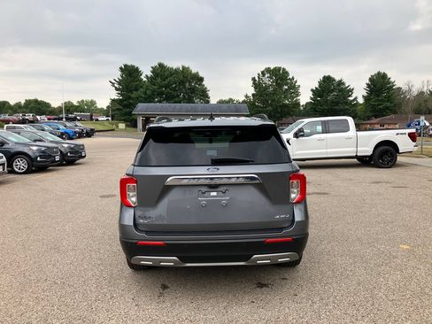Used 2024 Ford Explorer XLT w/ Equipment Group 202A AWD/4WD image 7