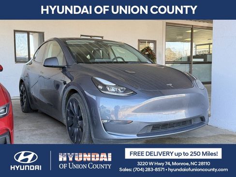 Used 2023 Tesla Model Y Performance image 1