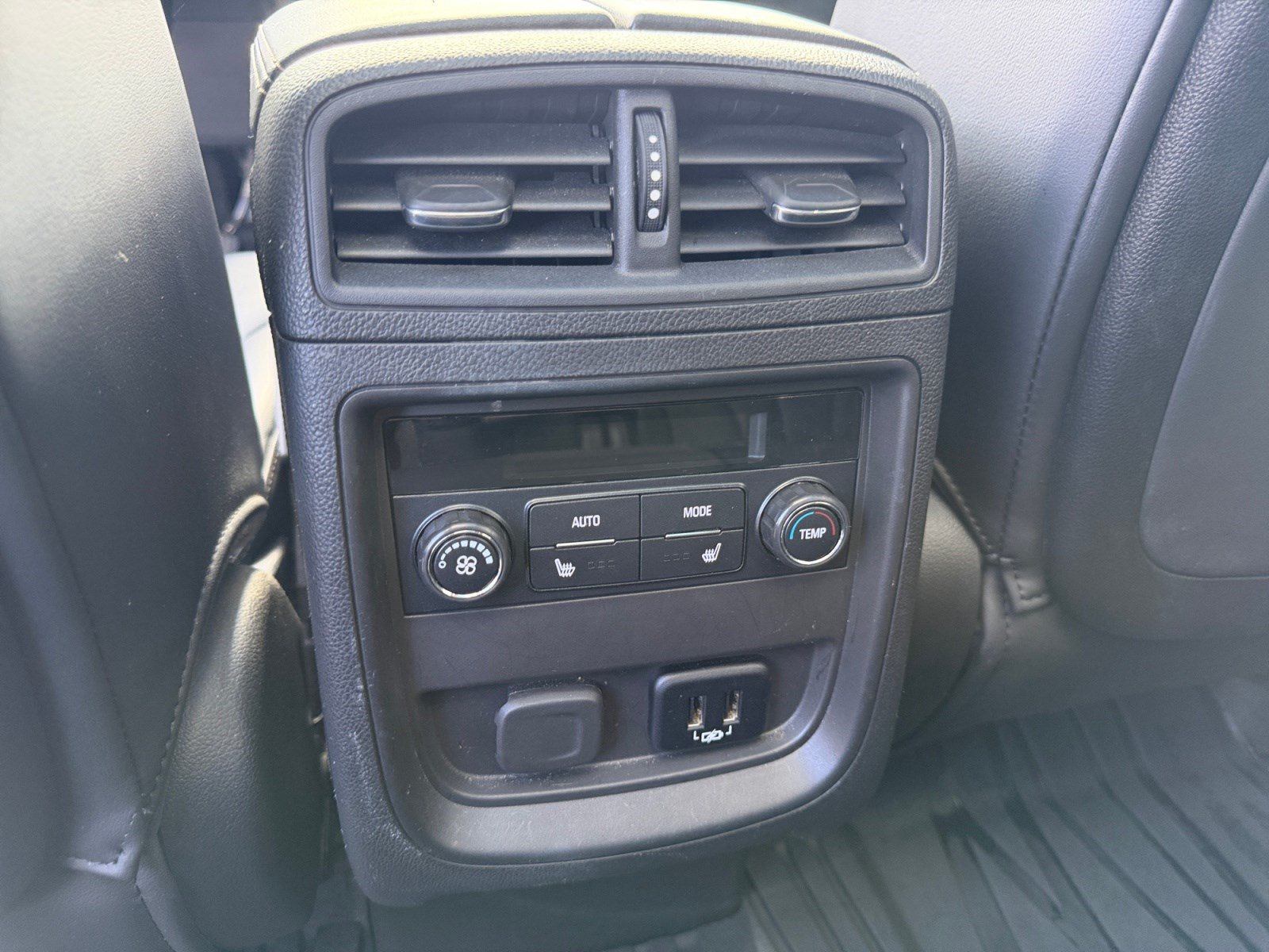 Used 2018 Buick Envision Premium w/ Driver Confidence Package AWD/4WD image 30