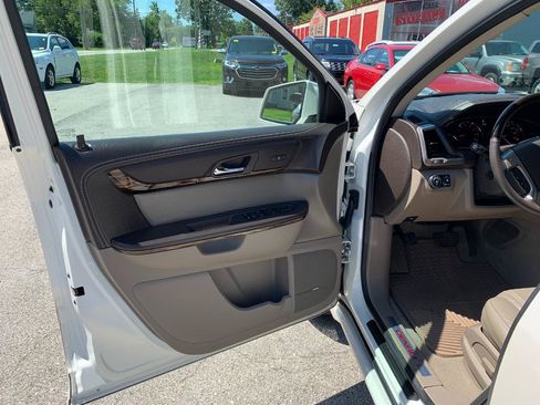 Used 2015 GMC Acadia Denali FWD image 9