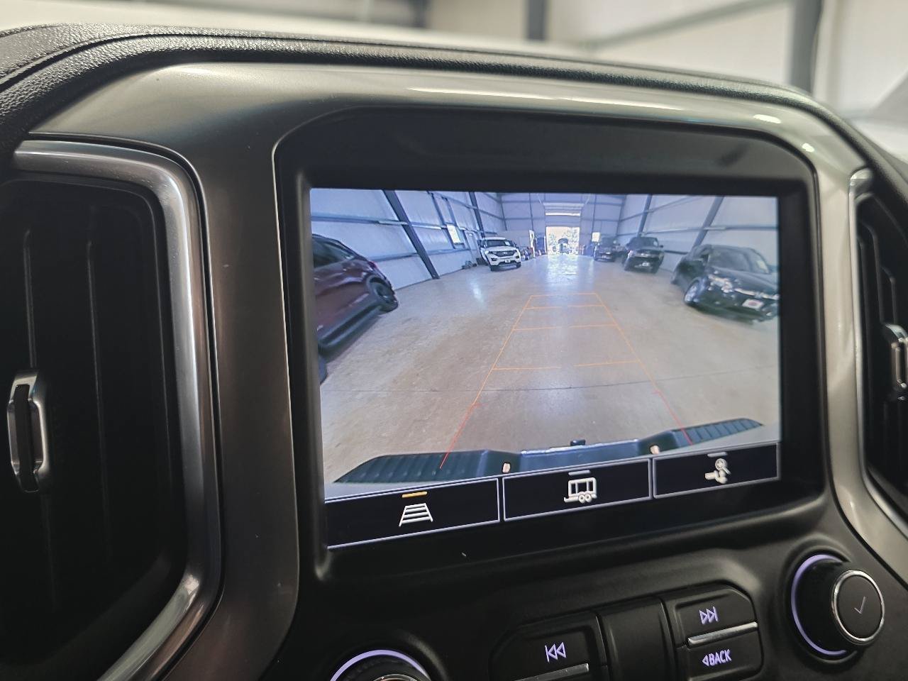 Used 2022 Chevrolet Silverado 3500 LT w/ Convenience Package AWD/4WD image 16
