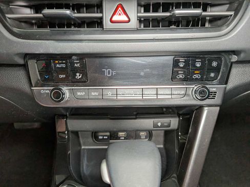 Certified 2024 Kia Seltos SX w/ SX Sunroof Package AWD/4WD image 34