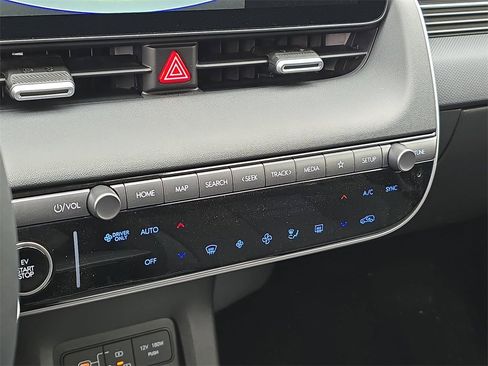 New 2026 Hyundai Ioniq 5 SE image 23