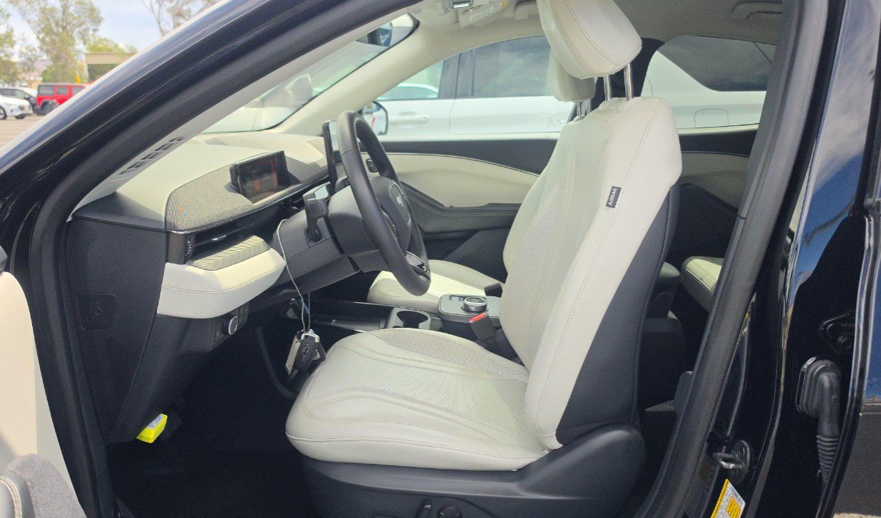 Used 2023 Ford Mustang Mach-E Premium RWD image 4
