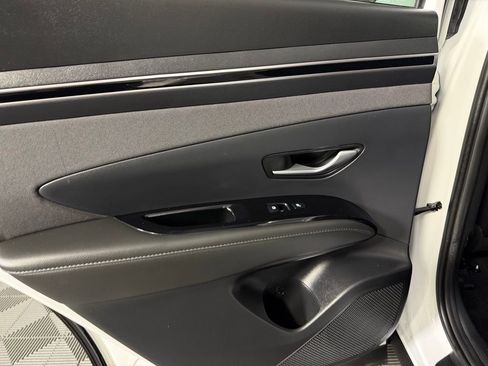 Used 2022 Hyundai Tucson Limited w/ Cargo Package AWD/4WD image 29