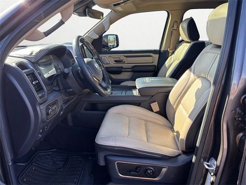 Used 2019 RAM 1500 Limited image 9