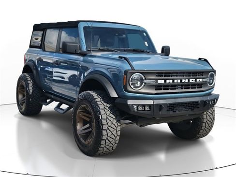 Used 2021 Ford Bronco Black Diamond image 1