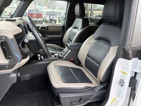 Used 2023 Ford Bronco Wildtrak AWD/4WD image 13