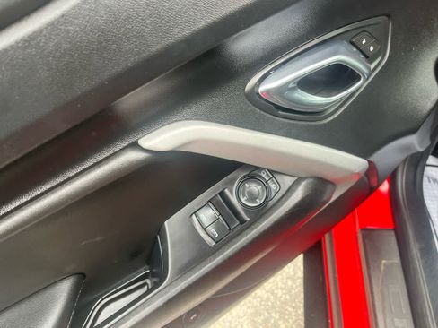 Used 2020 Chevrolet Camaro LT image 13