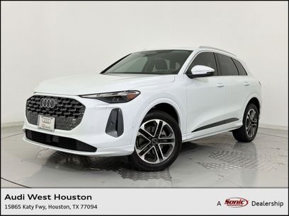 Used 2025 Audi Q5 Premium w/ Convenience Package