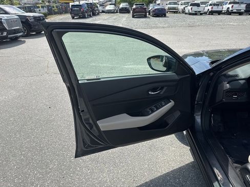 Used 2024 Honda Accord EX image 24