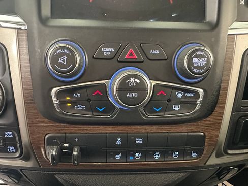 Used 2016 RAM 1500 Laramie AWD/4WD image 31