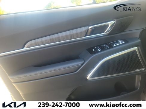 Used 2025 Kia Telluride EX FWD image 23