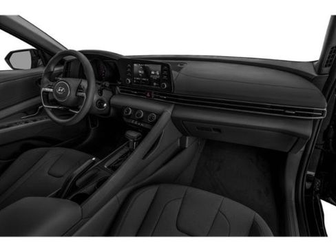 Certified 2022 Hyundai Elantra SE FWD image 18