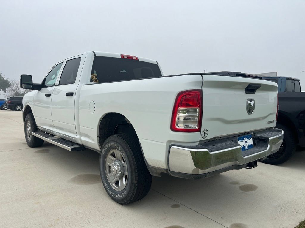 Used 2024 RAM 2500 Tradesman w/ Chrome Appearance Group AWD/4WD image 3
