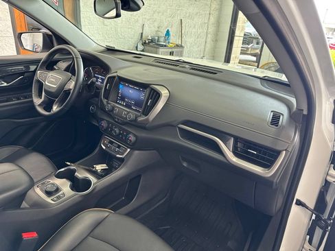 Used 2024 GMC Terrain AT4 AWD/4WD image 49