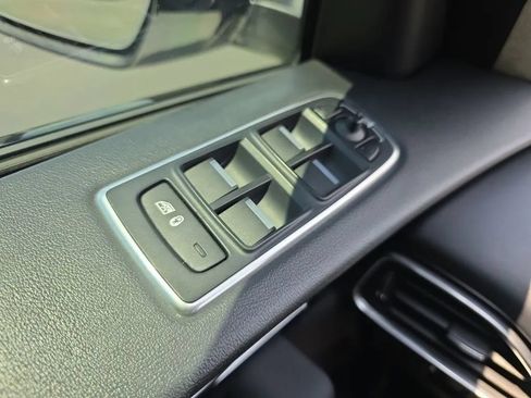 Used 2020 Jaguar F-PACE Premium AWD/4WD image 26