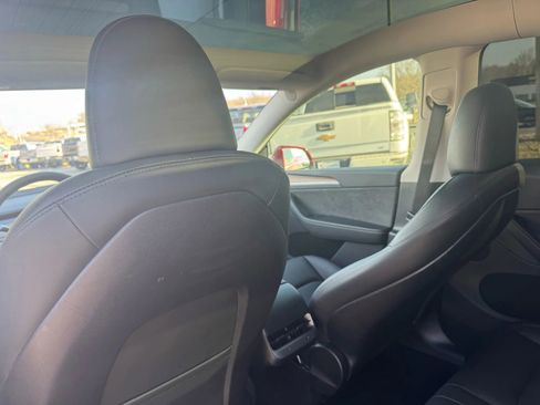 Used 2024 Tesla Model Y Long Range image 12