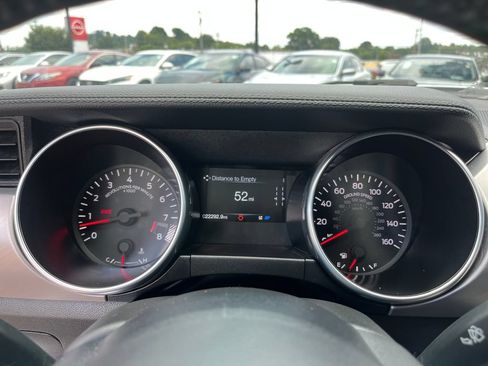 Used 2022 Ford Mustang GT Premium w/ Black Accent Package RWD image 23
