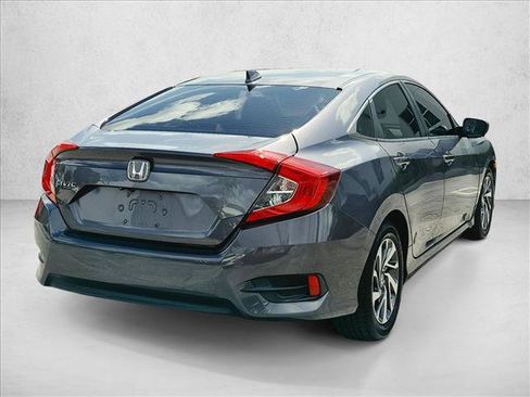 Used 2017 Honda Civic EX image 5