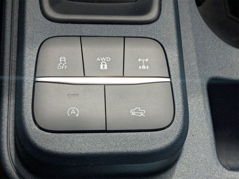 New 2025 Ford Maverick Tremor image 44