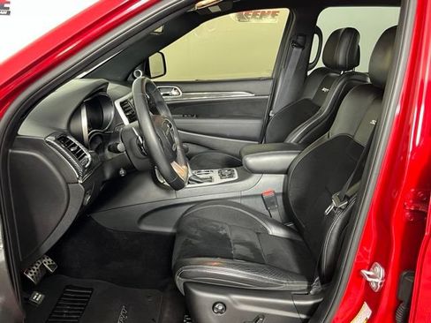 Used 2018 Jeep Grand Cherokee SRT AWD/4WD image 26
