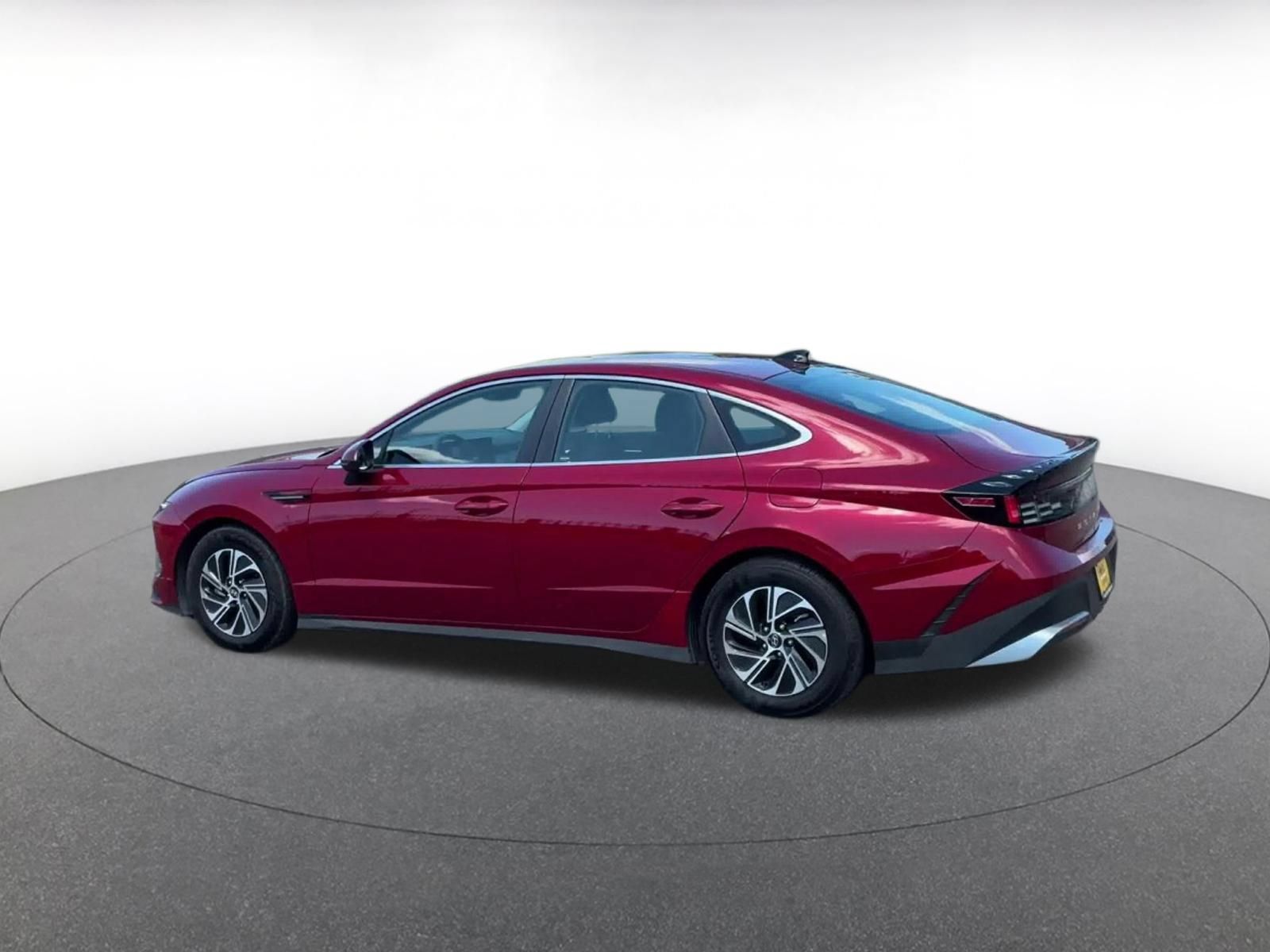 Used 2026 Hyundai Sonata Blue FWD image 9