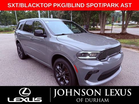 Used 2022 Dodge Durango SXT w/ Blacktop Package AWD/4WD image 1