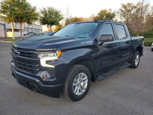 Used 2022 Chevrolet Silverado 1500 RST image 2