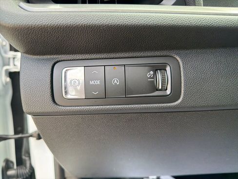 New 2026 Chevrolet Traverse LT w/ Enhanced Driving Package FWD image 23