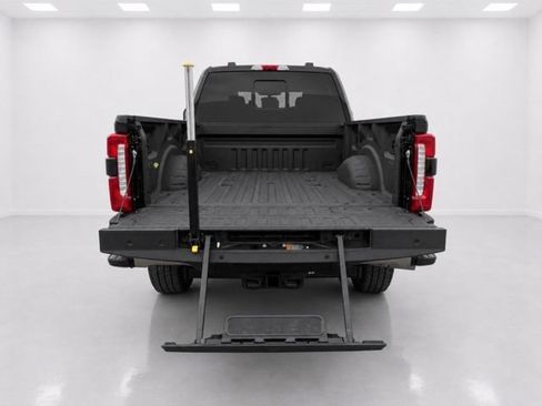 Used 2024 Ford F250 King Ranch AWD/4WD image 13