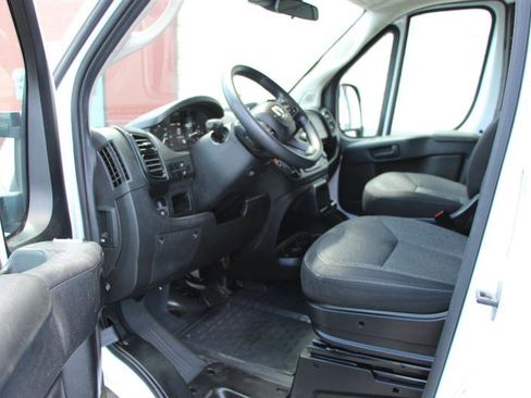 Used 2023 RAM ProMaster 2500 FWD image 8