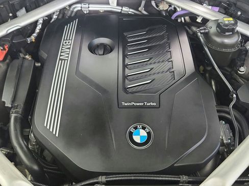 Used 2022 BMW X7 xDrive40i w/ Premium Package image 51