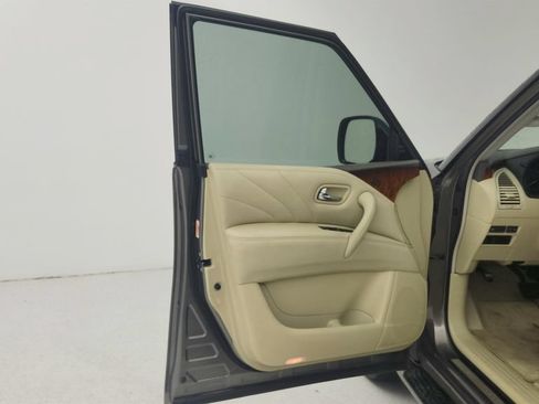 Used 2016 INFINITI QX80 2WD w/ Deluxe Technology Package image 19