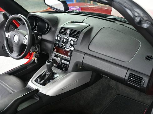 Used 2007 Saturn Sky Red Line RWD image 33