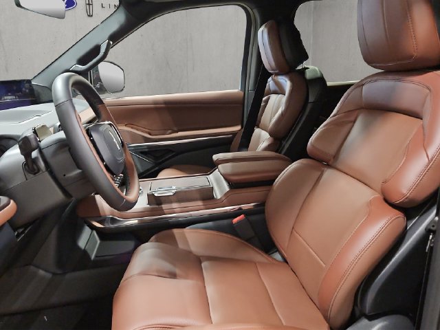 New 2027 Lincoln Navigator L Reserve AWD/4WD image 11