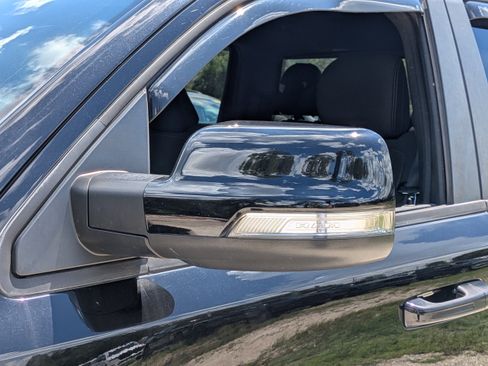 Used 2019 RAM 1500 Big Horn RWD image 11