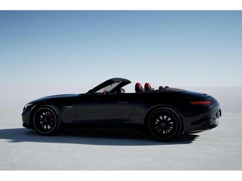 Used 2026 Mercedes-Benz SL 55 AMG 4MATIC image 32