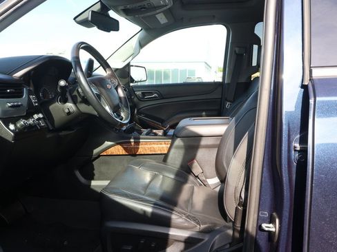 Used 2020 Chevrolet Tahoe Premier AWD/4WD image 12