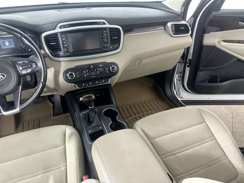 Used 2018 Kia Sorento FWD image 20