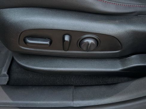 Used 2021 Chevrolet Blazer RS w/ Enhanced Convenience Package image 22