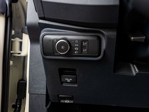 Used 2026 Ford Bronco Outer Banks AWD/4WD image 22