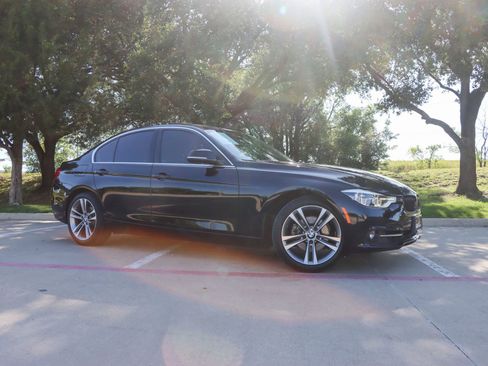 Used 2018 BMW 330i xDrive Sedan AWD/4WD image 1
