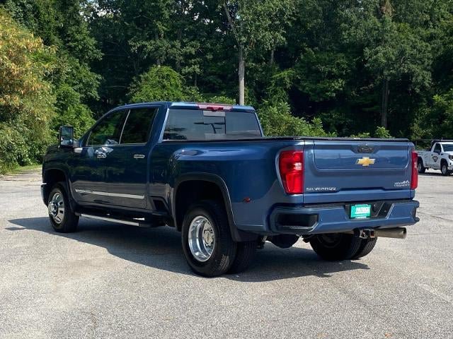 Used 2025 Chevrolet Silverado 3500 High Country w/ High Country Premium Package AWD/4WD image 7