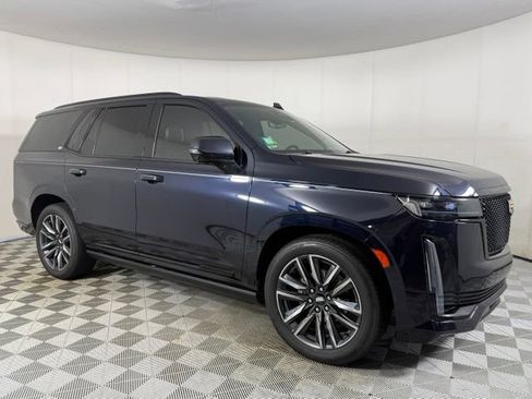 Used 2021 Cadillac Escalade Sport Platinum AWD/4WD image 7