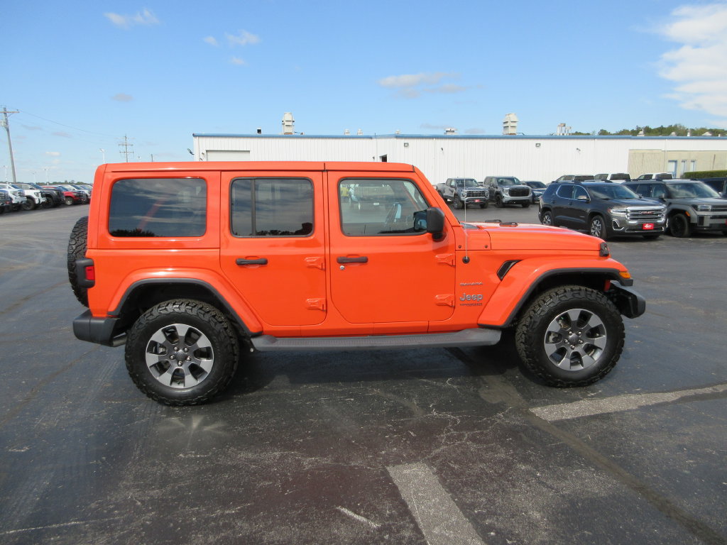 Used 2019 Jeep Wrangler Unlimited Sahara AWD/4WD image 4