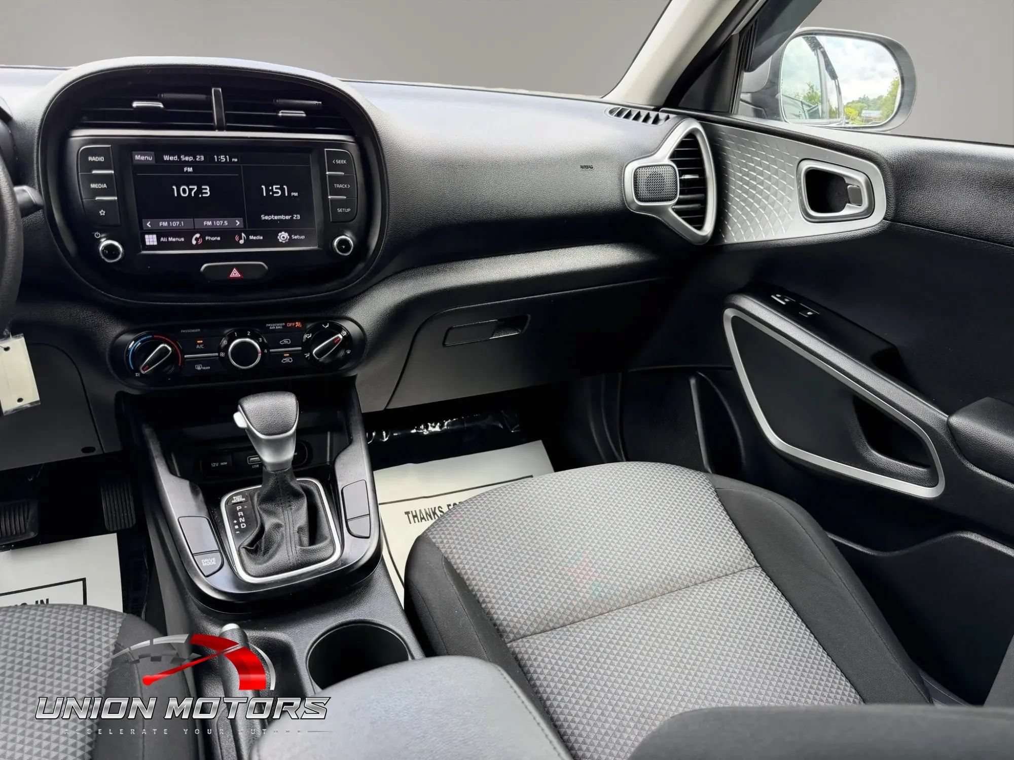 Used 2022 Kia Soul LX FWD image 29