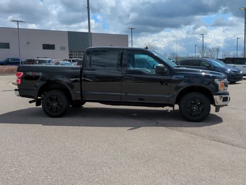 Used 2020 Ford F150 XLT w/ Trailer Tow Package image 9
