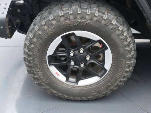 Used 2021 Jeep Wrangler Unlimited Rubicon AWD/4WD image 12