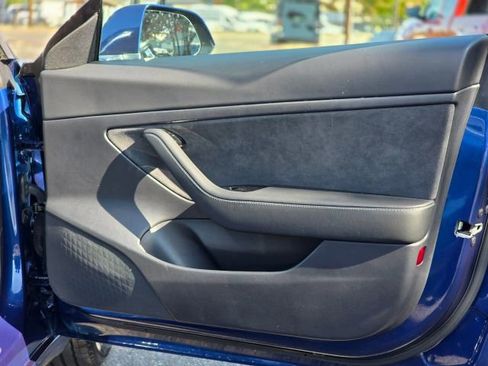 Used 2020 Tesla Model 3 Standard Range Plus image 24